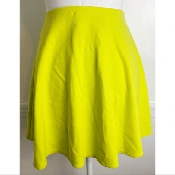 Lovers + Friends Dresses & Skirts - Lovers + Friends • Neon Lime Hartman Mini Skirt